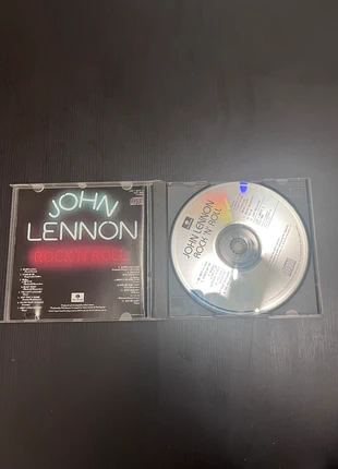 CD John Lennon, état: Très bon état, 5,00 €, 5,95 € Protection acheteurs incluse