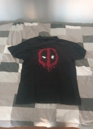 T-shirt Deadpool, marca: Deadpool, estado: Muito bom, tamanho: L, €5.00, €5.95 inclui Proteção do Comprador
