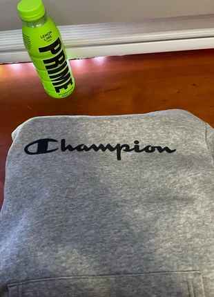 Sudadera champions🩶, merk: Champion, staat: Nieuw zonder prijskaartje, maat: XS, € 13,50, € 14,88 inclusief Kopersbescherming