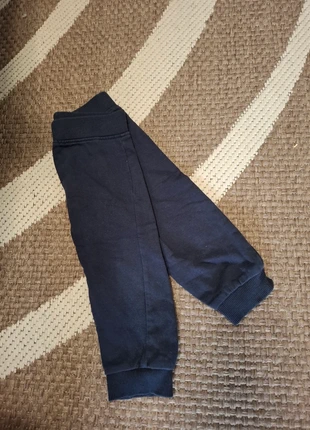 Pantaloni bimbo tg 9/12 mesi, brand: Blukids, condizioni: Ottime, taglia: 9-12 mesi / 74 cm, €2.00, €2.80 include la Protezione acquisti