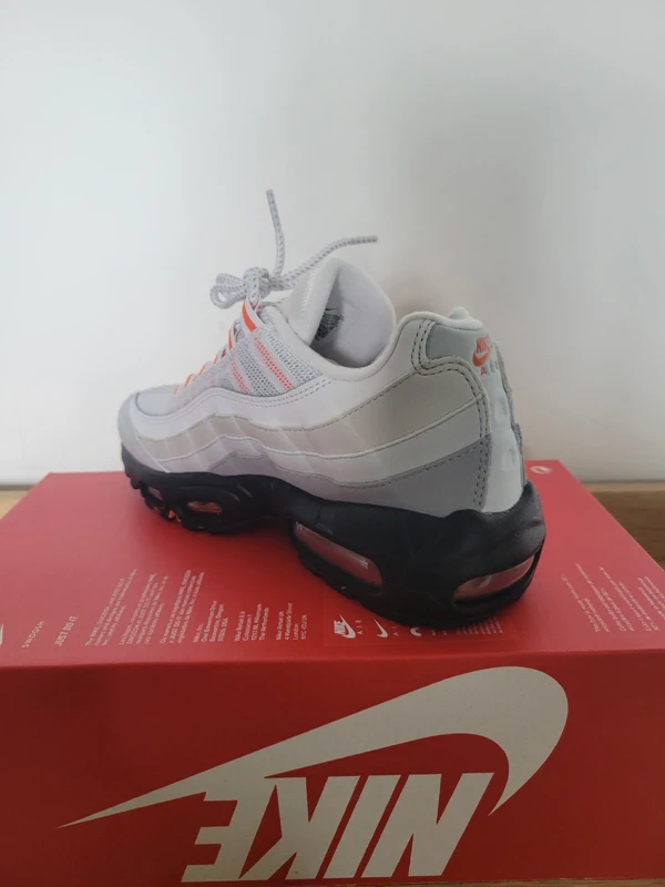 Nike Air Max 95 T37,5 100% Authentique - photo numéro 11