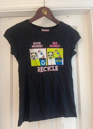 Vintage graphic baby tee, brand: Vintage, condition: Good, size: XS / 34 / 6, €6.00, €7.00 includes Buyer Protection