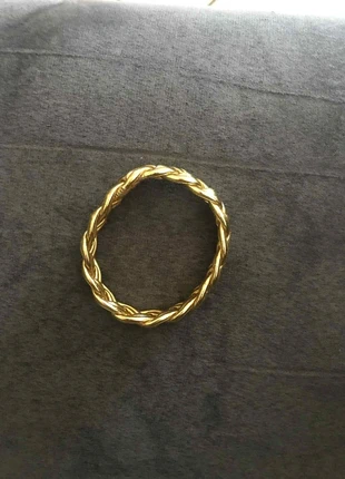 Jonc bouddhiste tressé doré, marke: Cherie Sheriff, zustand: Sehr gut, 9,00 €, 10,15 € inklusive Vinted-Käuferschutz