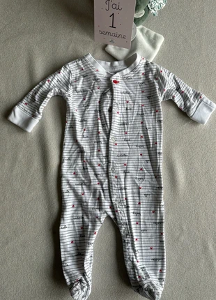 Pyjama, marke: Zeeman, zustand: Sehr gut, größe: Bis zu 1 Monat / 50, 1,00 €, 1,75 € inklusive Vinted-Käuferschutz