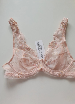 Soutien gorge taille 85B Lise Charmel, marke: Lise Charmel, zustand: Neu, mit Etikett, größe: 70B, 30,00 €, 32,20 € inklusive Vinted-Käuferschutz