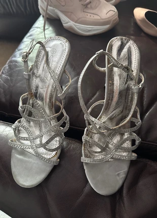 Heeled shoes, brand: NO LABEL, condition: Satisfactory, size: 8, £2.00, £2.80 includes Buyer Protection