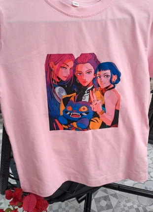 T-shirt NEUF Huntrix Kpop Demon Hunter 9 ans, condition: New without tags, size: 9 years / 134 cm, €5.00, €5.95 includes Buyer Protection