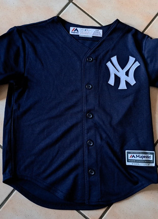 Chemisette New York Yankees, marque: Majestic, état: Très bon état, taille: 6 ans / 116 cm, 25,00 €, 26,95 € Protection acheteurs incluse