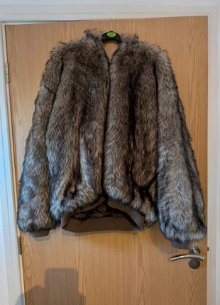 BDG Faux Fur Zip Up Hoodie Women's Size Large, brand: Urban Outfitters, condition: New without tags, size: 10 / M, $27.88, $29.97 includes Buyer Protection