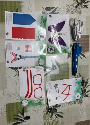 3D pen met heel veel vullingen, merk: onbekend, staat: Heel goed, € 12,00, € 13,30 inclusief Kopersbescherming