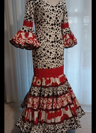 Vestido flamenca . Hecho a mano, merk: Mano, staat: Heel goed, maat: L / 40 / 12, € 70,00, € 74,20 inclusief Kopersbescherming