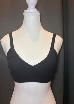 Brassière noire Zara, état: Neuf avec étiquette, taille: M, 6,50 €, 7,53 € Protection acheteurs incluse