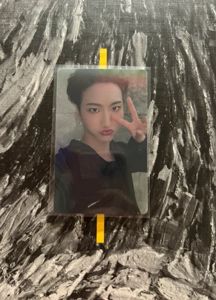 Seonghwa pob kaura.world the world ep1, condition: Very good, €6.00, €7.00 includes Buyer Protection