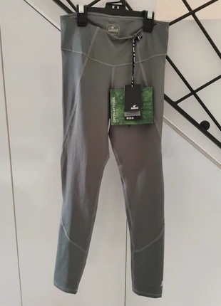 Leggins sportivi Jaked, brand: Jaked, condizioni: Nuovo con cartellino, taglia: XS / IT 38 / EU 34, €15.00, €16.45 include la Protezione acquisti
