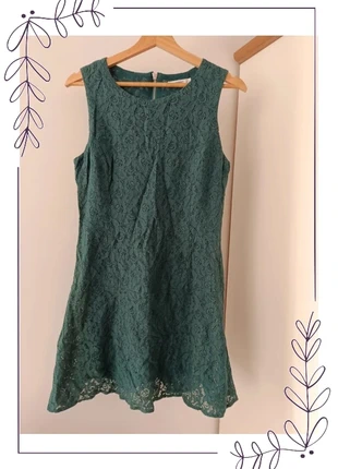 🌿Robe en dentelle verte Mango – Taille 38 – État impeccable 🌿, marque: Mango, état: Très bon état, taille: M / 38 / 10, 3,00 €, 3,85 € Protection acheteurs incluse