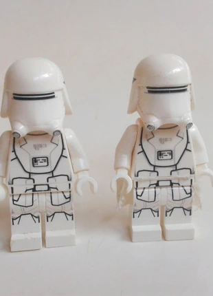 Figurines Lego star Wars first order snowtrooper, brand: LEGO Star Wars, condition: Good, size: Preemie, up to 44cm, €5.00, €5.95 includes Buyer Protection