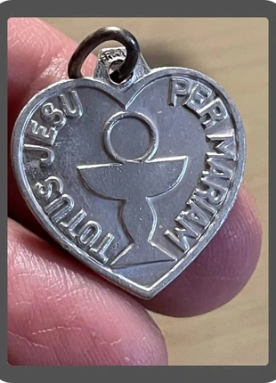 Médaille religieuse en aluminium et en forme de coeur 🍄, merk: Religion, staat: Heel goed, € 3,00, € 3,85 inclusief Kopersbescherming