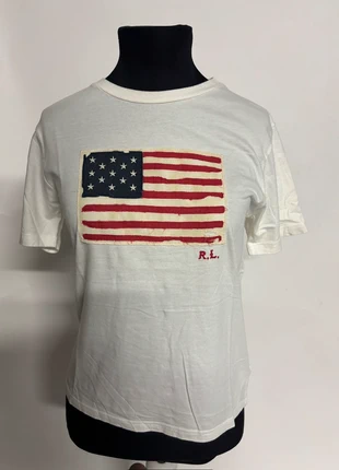 Rare Ralph Lauren Tee, brand: Ralph Lauren, condizioni: Ottime, taglia: M / IT 42 / EU 38, €24.99, €26.94 include la Protezione acquisti