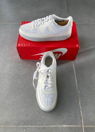 chaussures Nike court vision LO, marke: Nike, zustand: Neu, mit Etikett, größe: 37.5, 50,00 €, 53,20 € inklusive Vinted-Käuferschutz