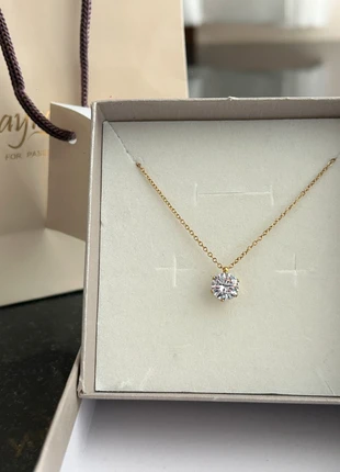 Punto luce Nayra, marca: Fashion Jewelry, estado: Novo sem etiquetas, €15.00, €16.45 inclui Proteção do Comprador