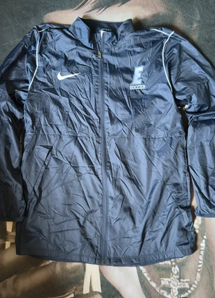 Nike Giacca sportiva antivento blu navy unisex, marque: Nike, état: Très bon état, taille: L, 12,00 €, 13,30 € Protection acheteurs incluse