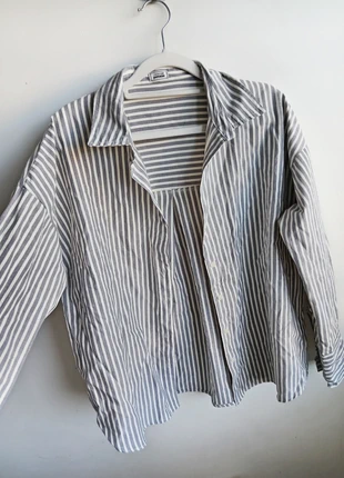 Chemise légère oversize à rayures grises Pimkie coupe ample, marke: Pimkie, zustand: Sehr gut, größe: M / 38 / 10, 10,00 €, 11,20 € inklusive Vinted-Käuferschutz