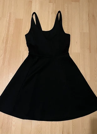 Robe noir taille 36 pour femme de chez h&m, marke: H&M, zustand: Neu, größe: S / 36 / 8, 2,00 €, 2,80 € inklusive Vinted-Käuferschutz