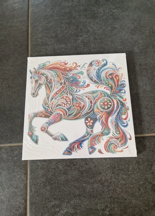 Diamond painting cheval neuf, marque: Diamond Painting, état: Neuf avec étiquette, 3,50 €, 4,38 € Protection acheteurs incluse