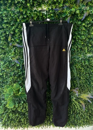 Pantalon Adidas negro XL, brand: adidas, condizioni: Buone, taglia: XL, €8.00, €9.10 include la Protezione acquisti