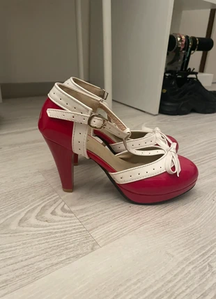 Hakken maat 36, merk: Lolita, staat: Goed, maat: 36, € 10,00, € 11,20 inclusief Kopersbescherming