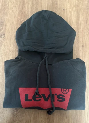 Sweat Levis taille M, marke: Levi's, zustand: Sehr gut, größe: M / 38 / 10, 25,00 €, 26,95 € inklusive Vinted-Käuferschutz