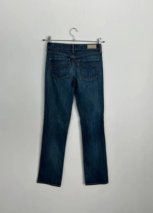 Levi’s Femme – Demi Curve Classic Straight Leg – Taille W26 L32 FR36 – Marine LF550, marque: Levi's, état: Très bon état, taille: S / 36 / 8, 15,00 €, 16,45 € Protection acheteurs (Pro) incluse