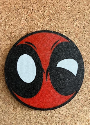 Base de Copo Deadpool, marca: Deadpool, estado: Novo sem etiquetas, €2.00, €2.80 inclui Proteção do Comprador