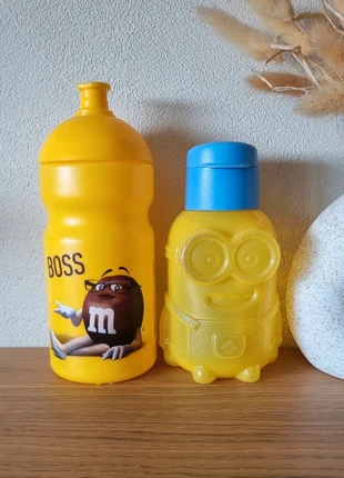 Lot de gourdes enfants Minions et M&M's. Jaunes. Bon état. Tupperware, marke: Tupperware, zustand: Gut, 2,00 €, 2,80 € inklusive Vinted-Käuferschutz