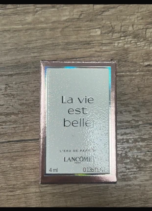 La vie est belle profumo, brand: Lancôme, condizioni: Nuovo con cartellino, €15.00, €16.45 include la Protezione acquisti