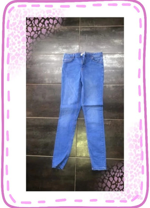 Jean V8, marke: Primark, zustand: Neu, größe: L / 40 / 12, 9,99 €, 11,19 € inklusive Vinted-Käuferschutz