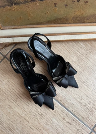 tacchi con fiocco 3D, marca: PrimaDonna, estado: Muito bom, tamanho: 37, €30.00, €32.20 inclui Proteção do Comprador