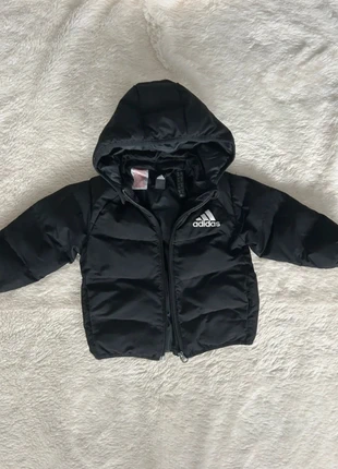 Adidas jasje, marca: adidas, estado: Bom, tamanho: 18-24 meses / 86 cm, €20.00, €21.70 inclui Proteção do Comprador
