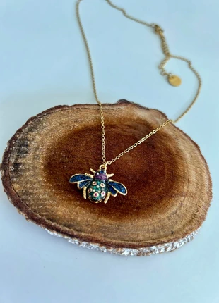 Collier abeille, marque: ASOS, état: Neuf avec étiquette, 10,00 €, 11,20 € Protection acheteurs incluse