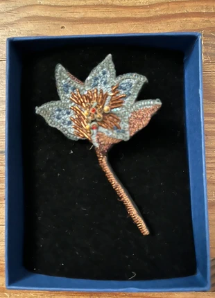 Broche Trovelore, marke: Trovelore, zustand: Sehr gut, 50,00 €, 53,20 € inklusive Vinted-Käuferschutz