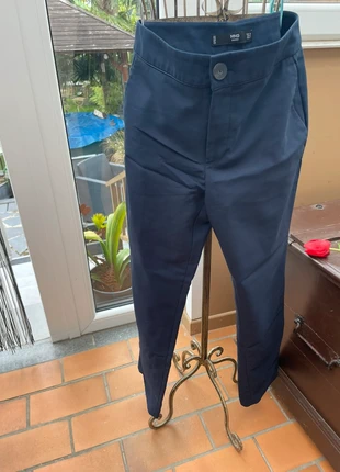 Pantalon style tailleur, marque: Mango, état: Très bon état, taille: L / 40 / 12, 7,00 €, 8,05 € Protection acheteurs incluse