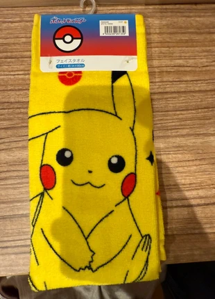 Serviette Pikachu, marca: Pokémon, estado: Novo com etiquetas, €15.00, €16.45 inclui Proteção do Comprador