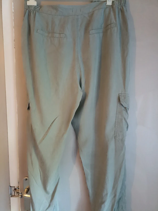 Pantalon court et léger - photo numéro 4