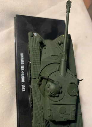 Char militaire collection modélisme Panhard EBR-France-1963, marca: miniaturemodelle, estado: Novo sem etiquetas, tamanho: XS, €40.00, €42.70 inclui Proteção do Comprador