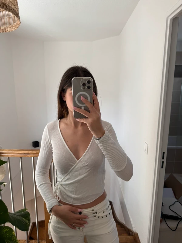 Cache cœur blanc