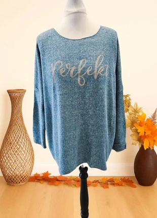 Pull oversize bleu "Perfekt" - Made in Italy, brand: Made In Italy, condizioni: Ottime, taglia: Taglia unica, €15.00, €16.45 include la Protezione acquisti