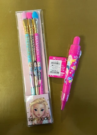 Stylo + Crayons Top Model, brand: TOPMODEL, condizioni: Nuovo con cartellino, €13.00, €14.35 include la Protezione acquisti