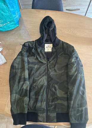 Veste camouflage Hollister, marca: Hollister, estado: Bom, tamanho: M, €7.00, €8.05 inclui Proteção do Comprador