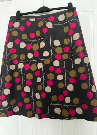 Laura Ashley, fully lined, knee length skirt, brand: Laura Ashley, condition: Very good, size: XL / 14, £2.50, £3.33 includes Buyer Protection