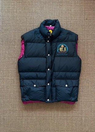 Piumino gilet Mountain Piuma d’oca, brand: Mountain Piuma vintage, condizioni: Nuovo senza cartellino, taglia: M, €59.00, €62.65 include la Protezione acquisti